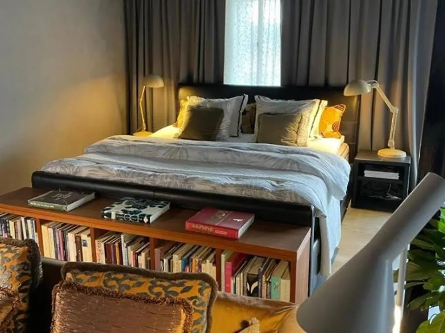 Sol Radiante Attic Studio, Designer-Style Studio With Top-Tier Amenities 托雷莫利诺斯 公寓
