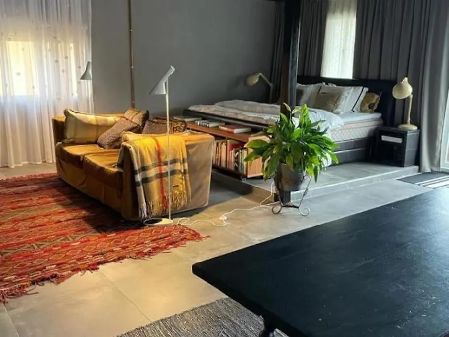 公寓 Sol Radiante Attic Studio, Designer-Style Studio With Top-Tier Amenities 托雷莫利诺斯 西班牙