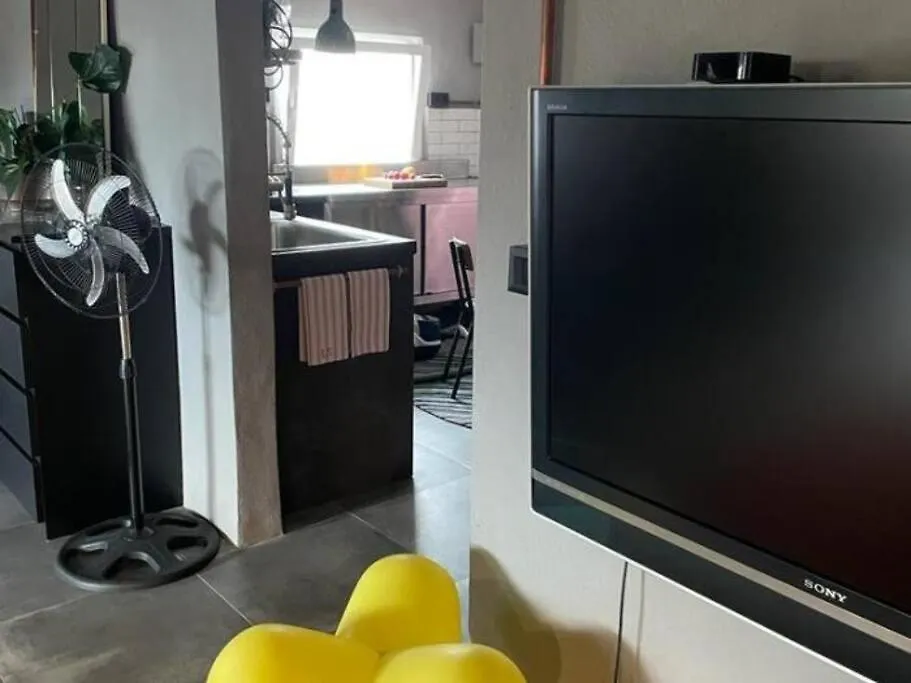 Apartment Sol Radiante Attic Studio, Designer-Style Studio With Top-Tier Amenities Torremolinos