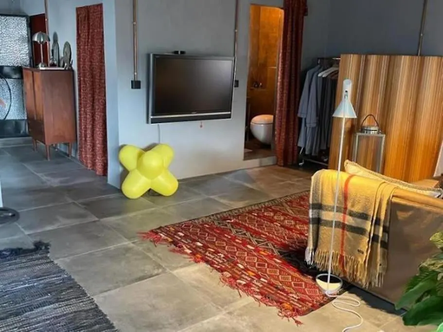 Sol Radiante Attic Studio, Designer-Style Studio With Top-Tier Amenities Torremolinos Apartment